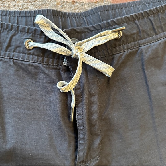 Vuori Women Ripstop Charcoal Gray Active Slim Fit Pants Size XL Athleisure - Picture 2 of 16